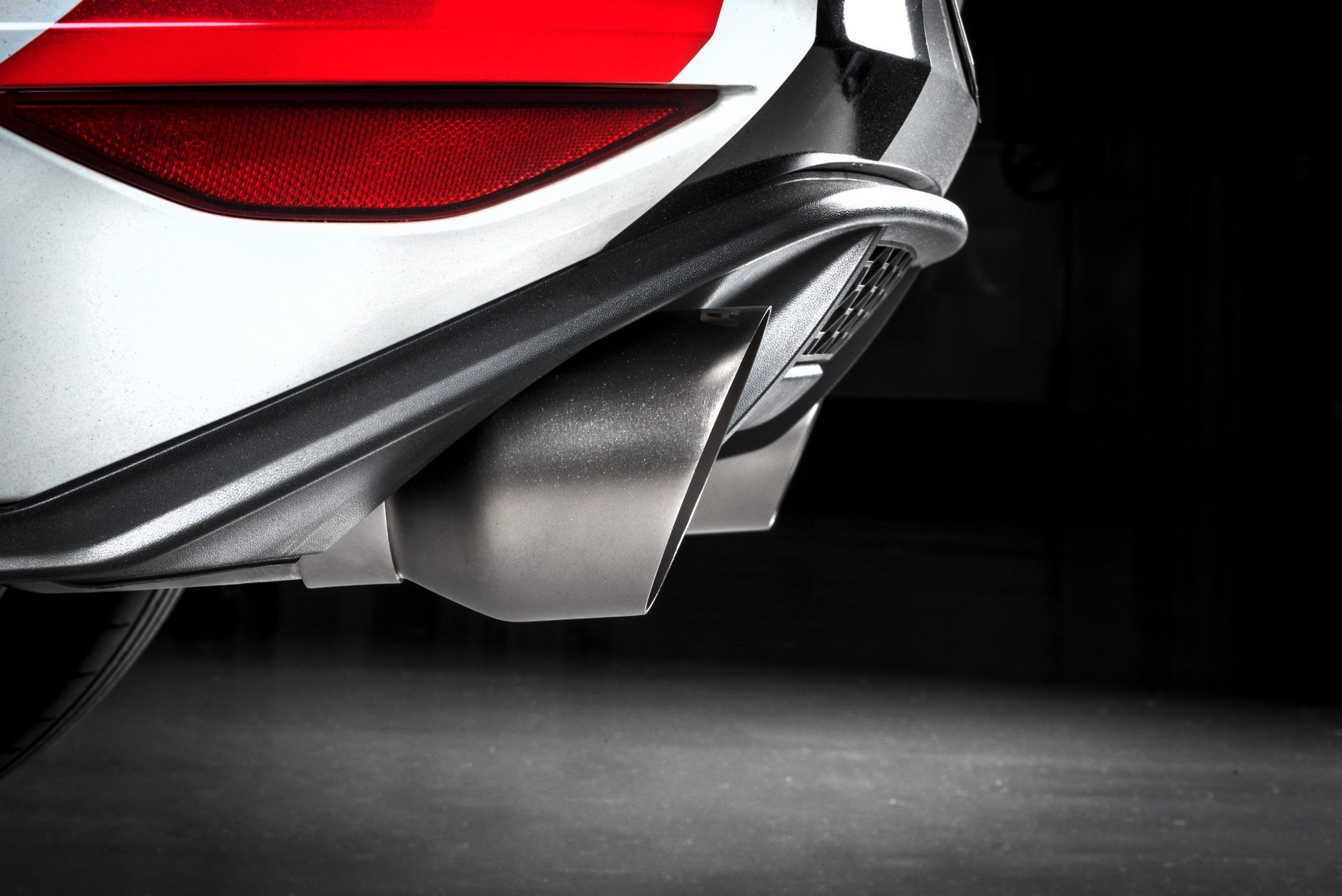 Catback APR - VW Golf MK7/7.5 GTI - Imagen 21