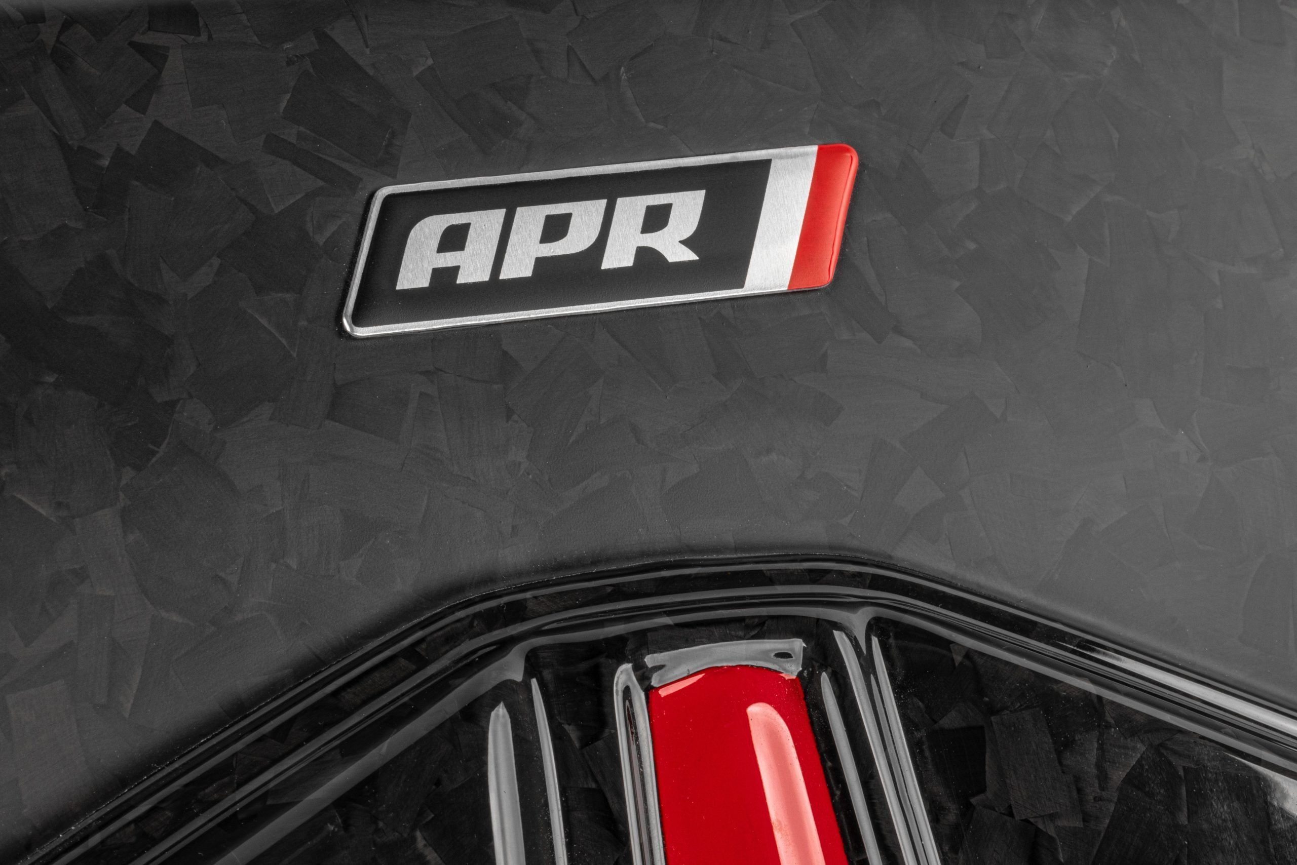 Tapa de motor de carbono APR - SUV 2.9T/3.0T/4.0T - Imagen 5